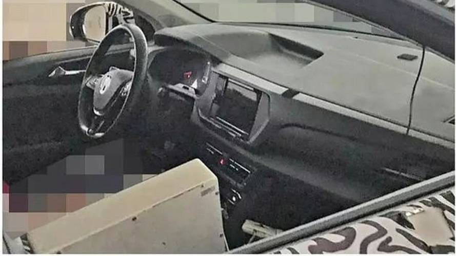 Volkswagen Tarek - Flagra do interior