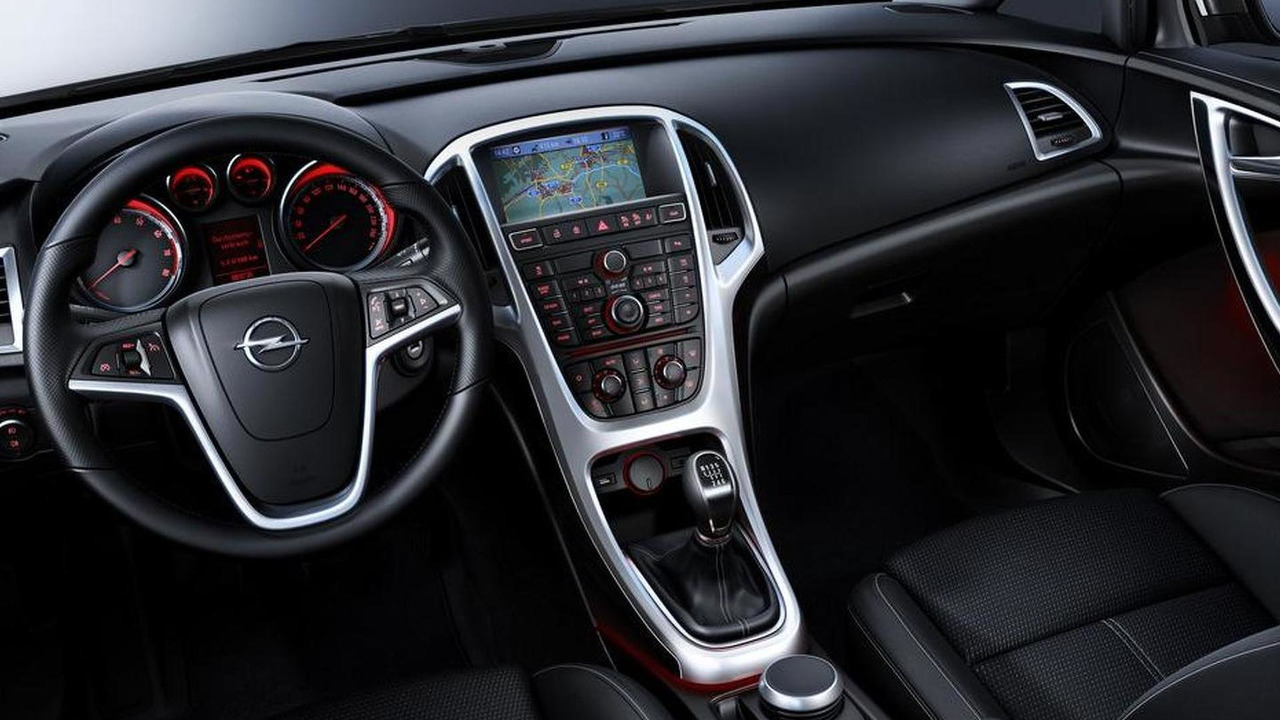11 Opel Astra Sports Tourer In Depth