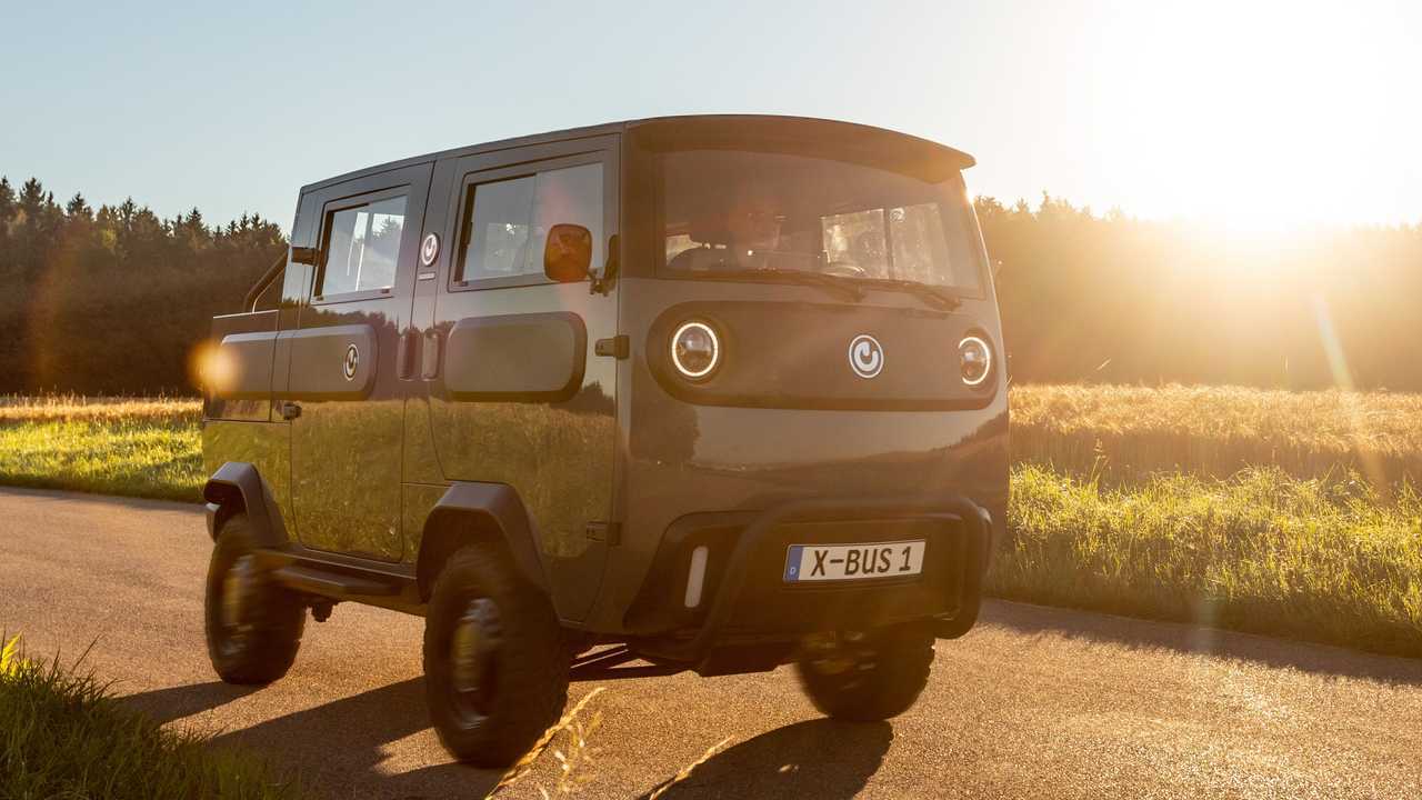 Electric Brands xBus (2022): tiro di guida dal prototipo full runner