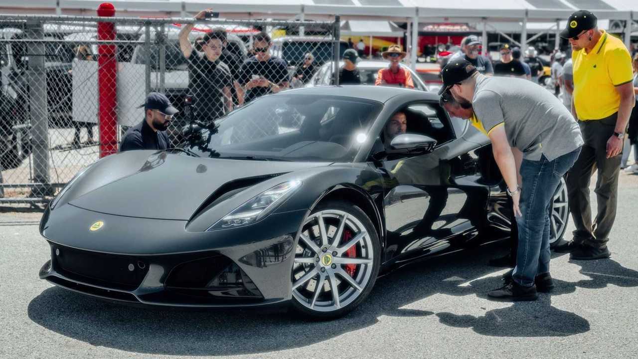 Lotus Emira en Laguna Seca