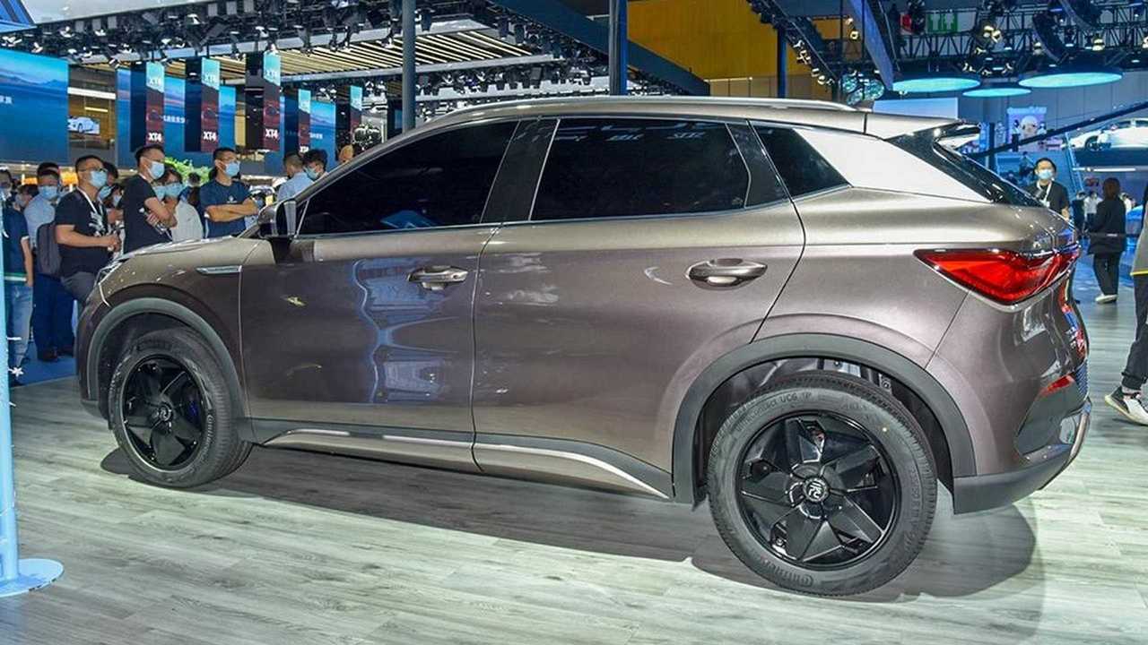 BYD Yuan Plus - Salao de Chengdu (3)