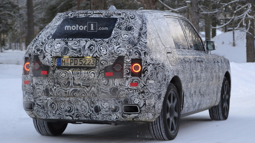 Rolls-Royce Cullinan 2019 fotos espia