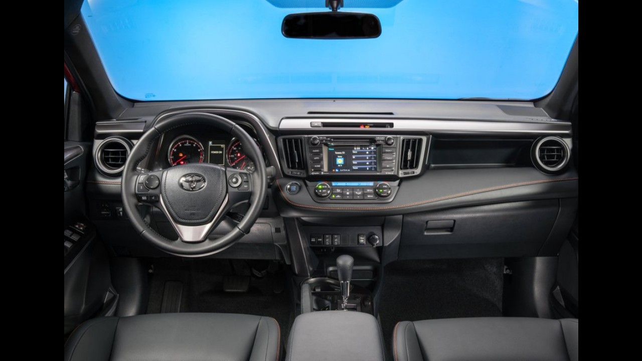Novo Toyota RAV4 2016 é lançado no Uruguai por US$ 45.990