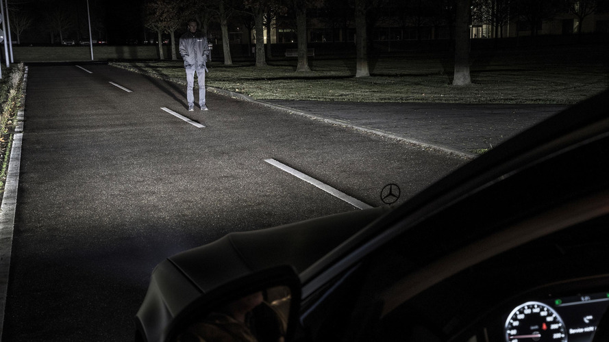 Mercedes-Benz Digital Light Headlights