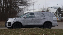 2019 Ford Explorer spy photo