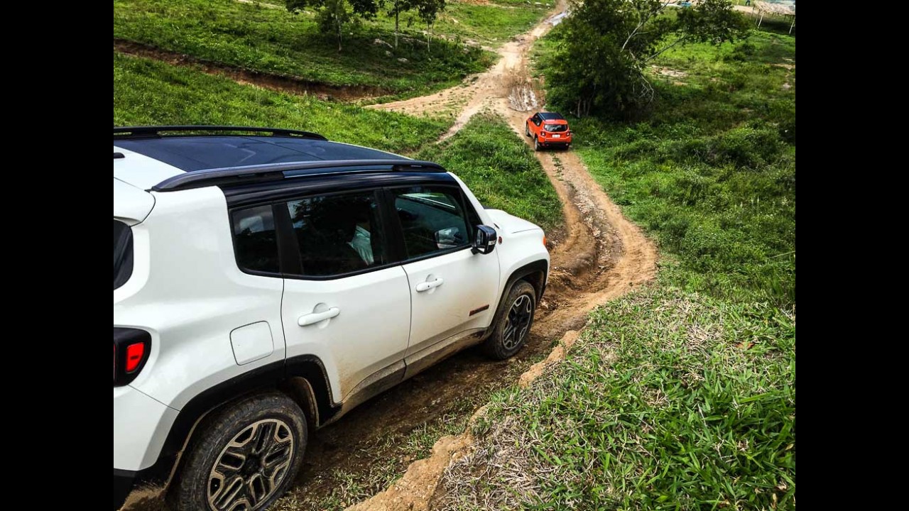 Teste CARPLACE: Renegade 4x4 encara pista e off-road em 1.000 km de viagem