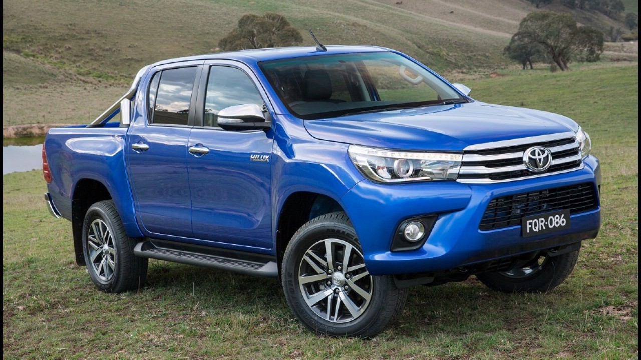 Nova Hilux emplaca 8.100 unidades e já é líder de vendas na Tailândia