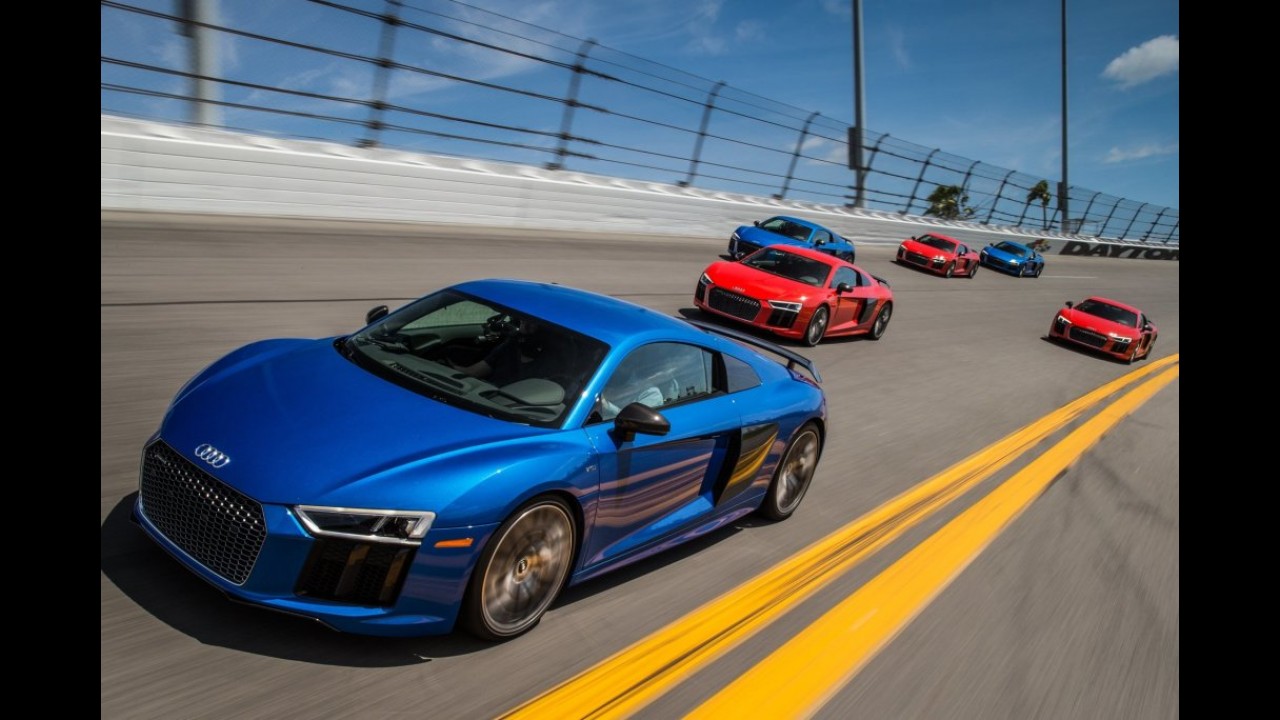 Audi comemora "liderança premium" e confirma novo R8 Coupé V10 no Brasil