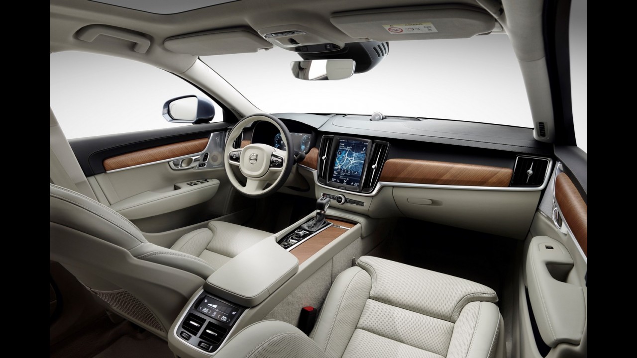 Salão de Detroit: tecnológico, novo Volvo S90 faz pré-estreia mundial