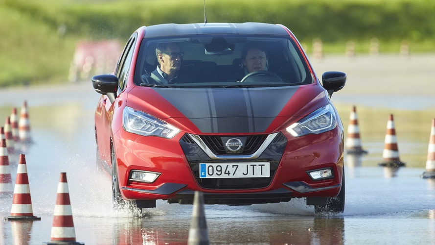 Novo Nissan March - pista