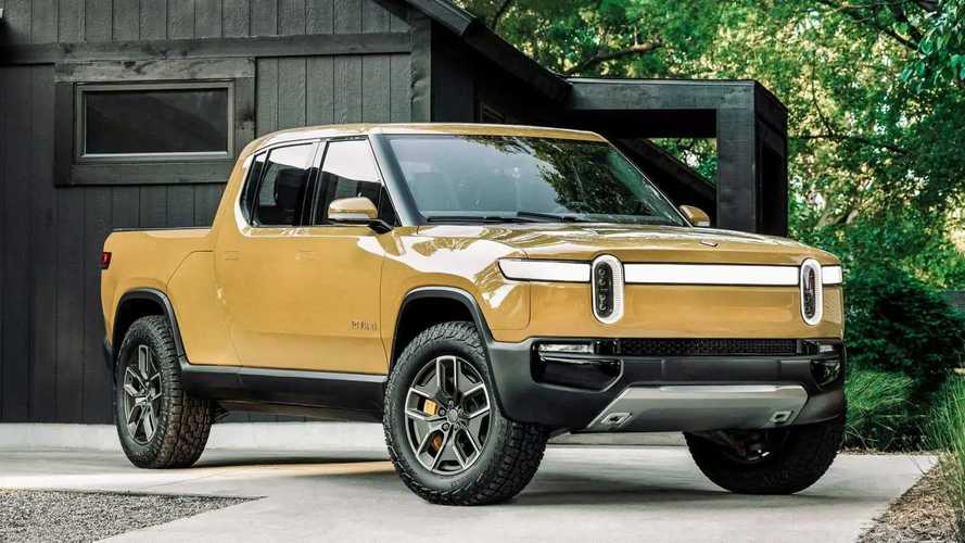 Товарные Rivian замечены на автовозах