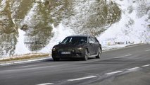 Genesis G70 wagon new spy photo (front three-quarters)