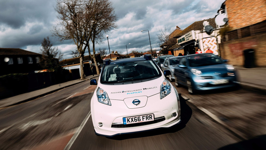 Otonom Nissan Leaf Londra Testi