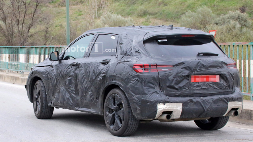 2018 Infiniti QX50 spy photo