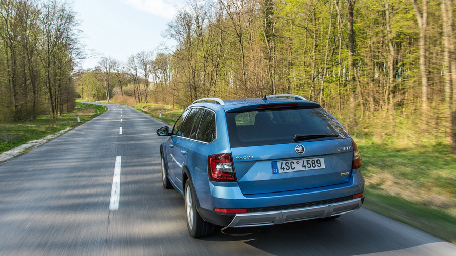 2017 Skoda Octavia Scout facelift