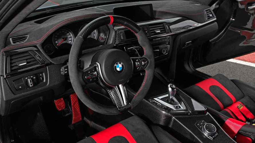 Lightweight BMW M2 CSR