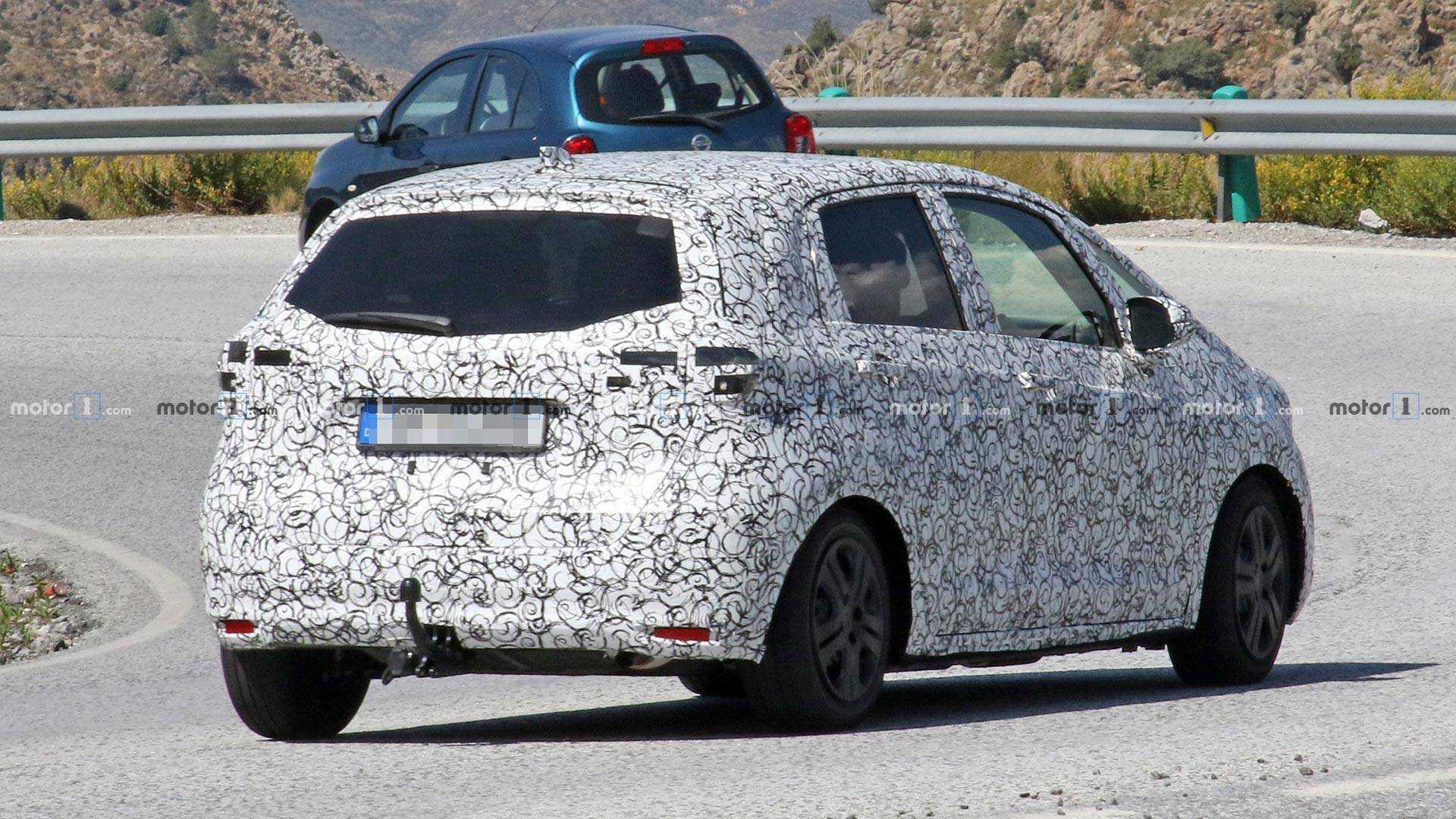 https://cdn.motor1.com/images/mgl/o8N0q/s1/honda-fit-or-jazz-spy-shots.jpg honda-fit-or-jazz-spy-shots