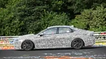 Hyundai i40 (2019) als Erlkönig erwischt