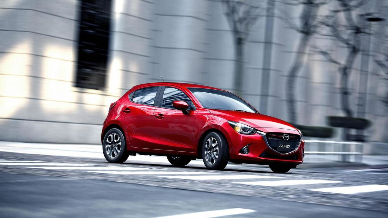 2015 Mazda 2 / Demio