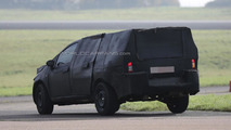 2016 Fiat Strada spy photo