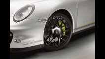 Porsche 911 Turbo S “Edition 918 Spyder” Cabriolet