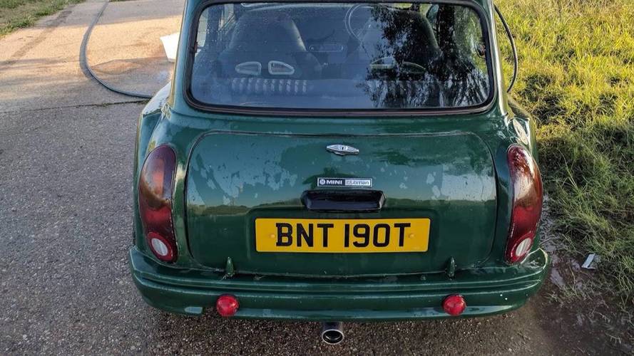 Leyland Mini M3 E30