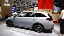 Toyota Auris Sports Touring live in Frankfurt