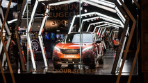 Exposition Peugeot 3008 à Peugeot Avenue
