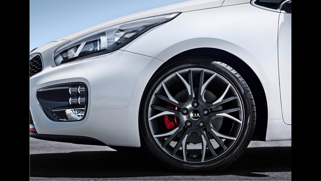 Vazou: Novo Kia Cee'd GT (cinco portas)
