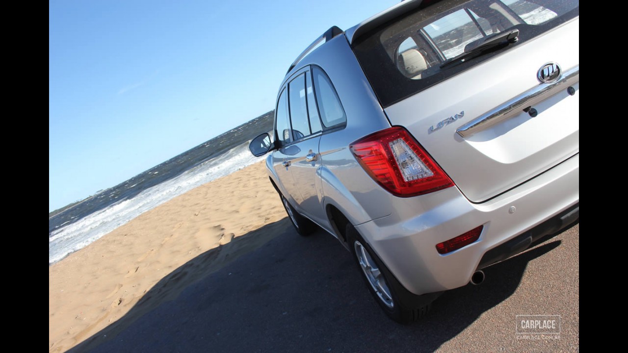 Volta Rápida: Lifan X60 quer comer pelo recheio