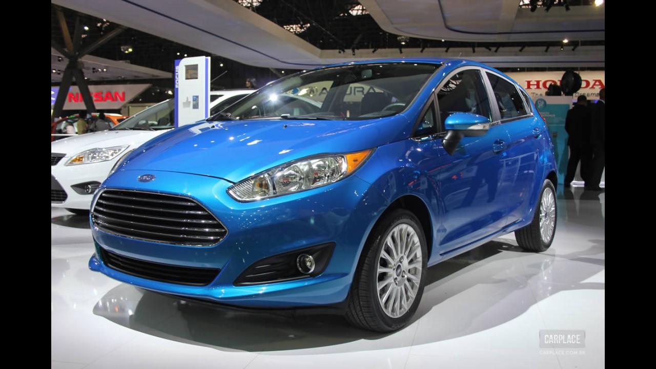 Salão do Automóvel: New Fiesta Sedan reestilizado faz estreia mundial acompanhado do hatch - Modelos terão câmbio Powershift e novidades nos motores