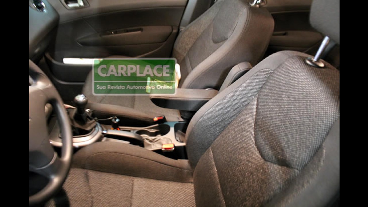 Exclusivo! Flagra mostra detalhes internos e externos do Novo Peugeot 408