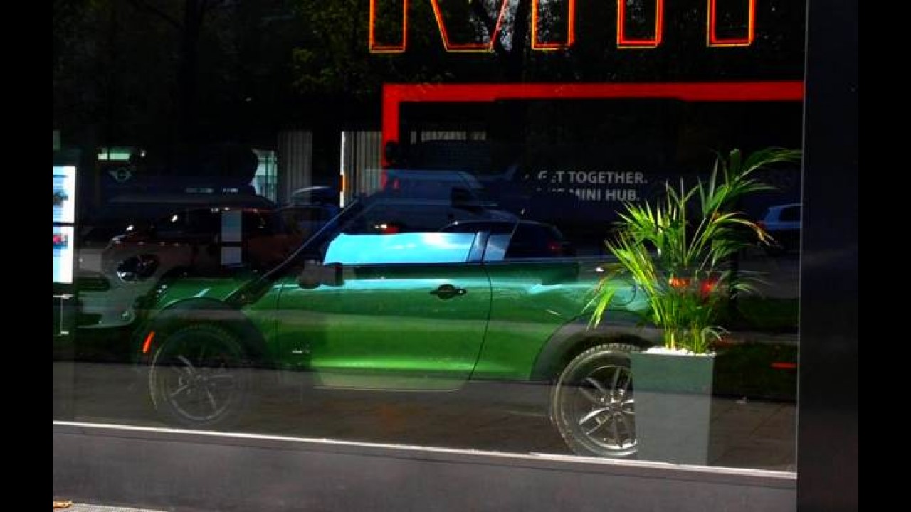 MINI Paceman vira picape nas mãos de estudantes