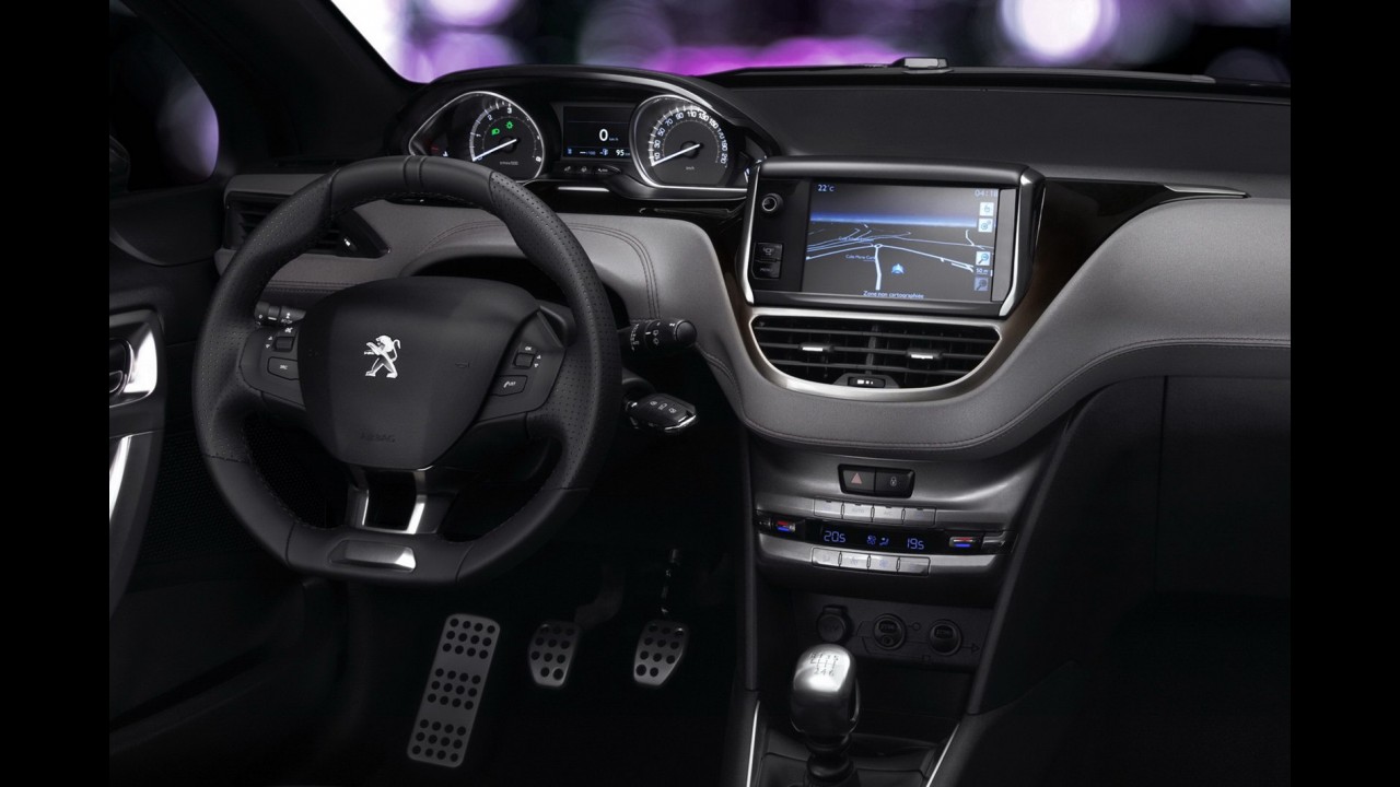 Novo Peugeot 208 também é apresentado em versão de luxo XY - Veja galeria de fotos