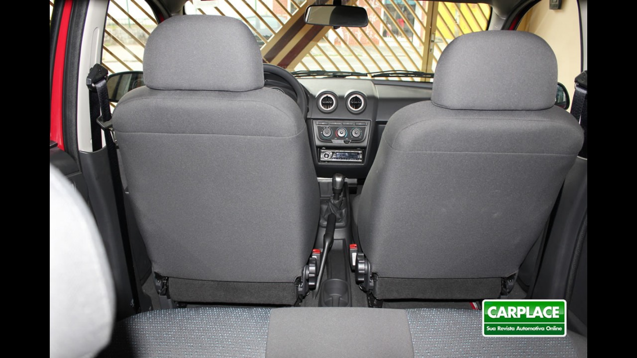 Garagem CARPLACE: Detalhes do acabamento do Chevrolet Celta LT - Fotos em HD