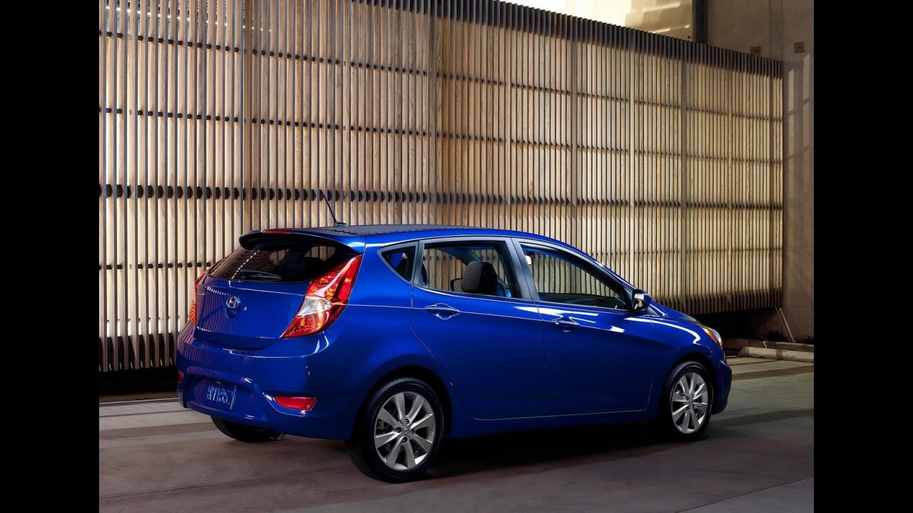Hyundai divulga imagens e detalhes Accent 2012 para os EUA - Preços começam em US$ 12.445