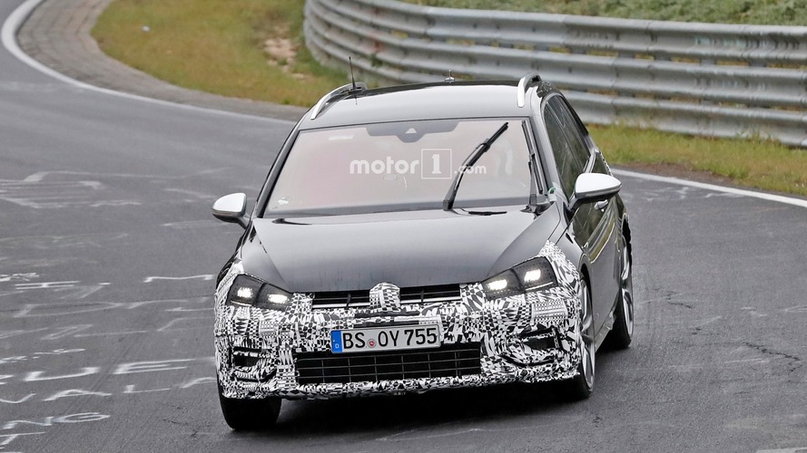 Makyajlı VW Golf R Variant casus fotoğrafları