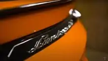 Lamborghini Urus con accesorios originales en fibra de carbono