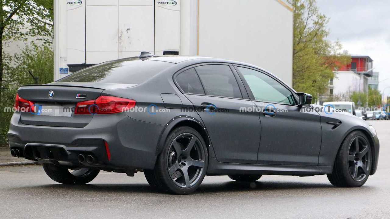 Nuova BMW M5, le foto spia del prototipo