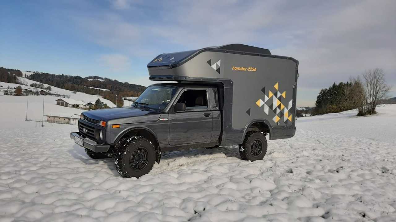 Y8v8Jlada-niva-camper-de-lux-form