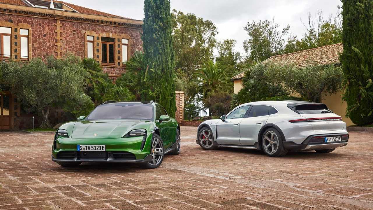 Porsche Taycan Cross Turismo 2021