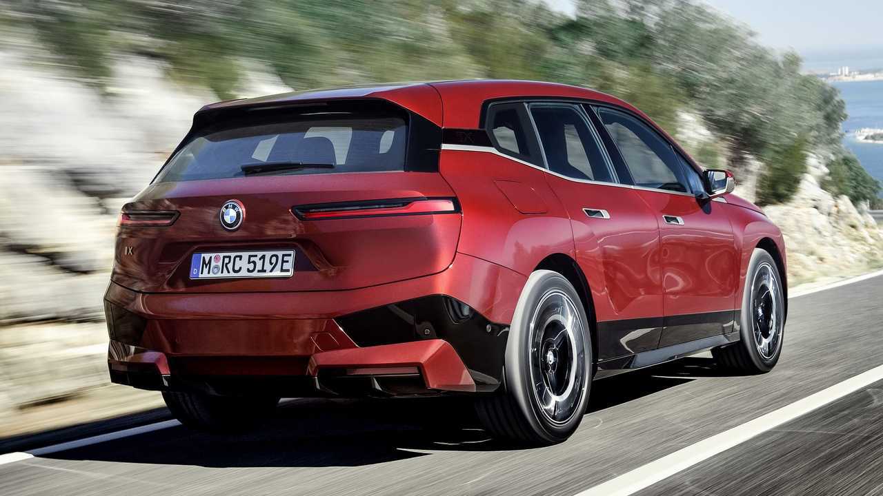 BMW iX (2021)