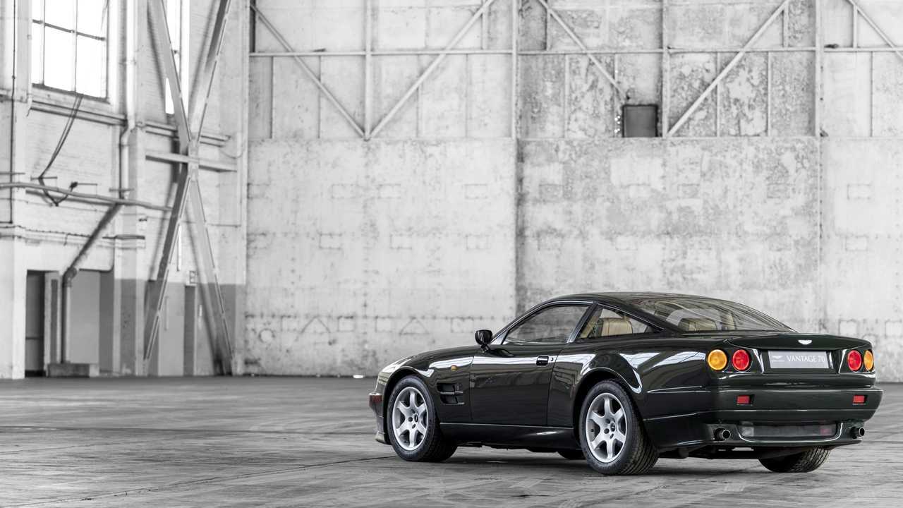 V8 Vantage V550