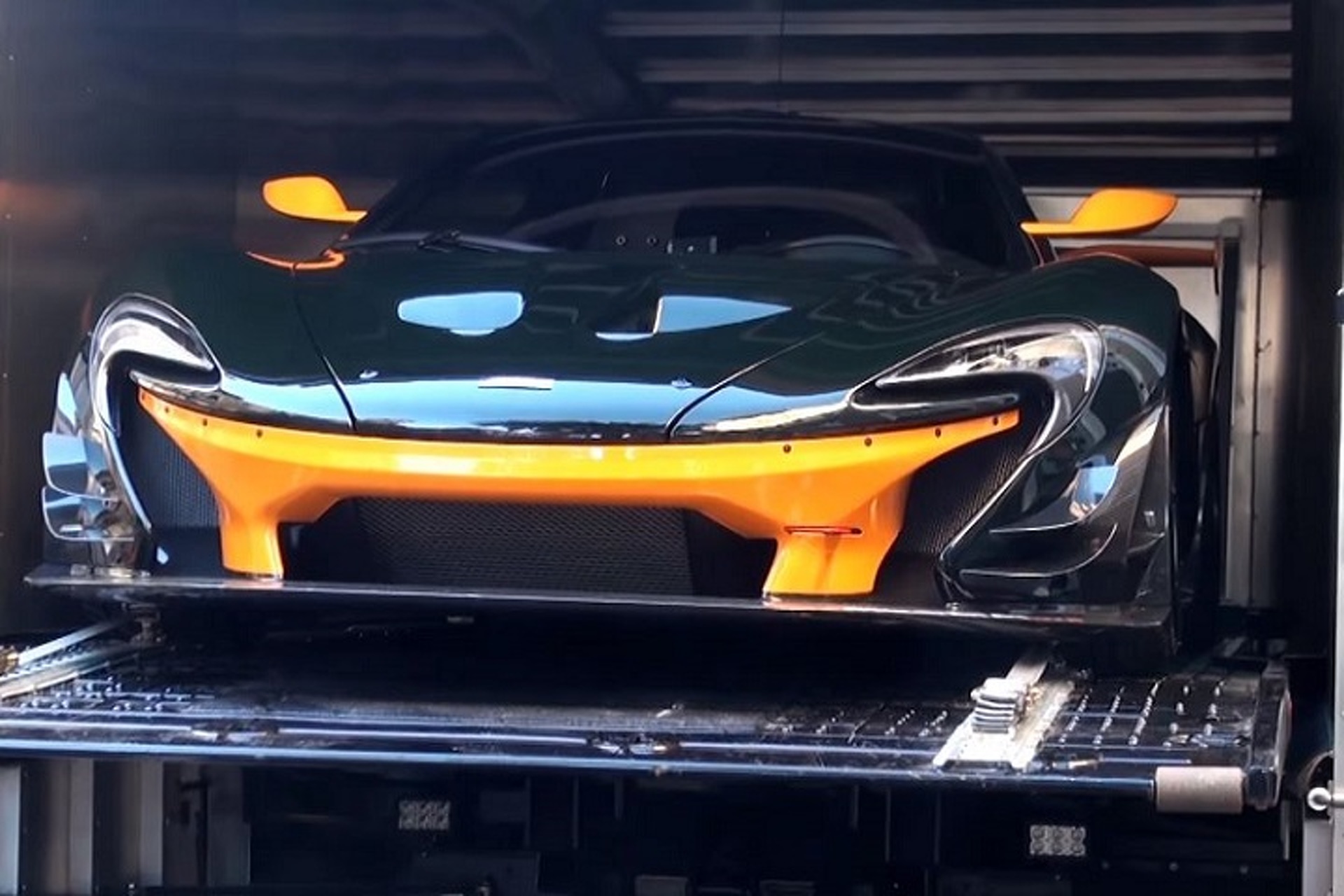 First U.S.-Bound McLaren P1 GTR Delivered: Video