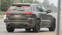 Jeep Grand Cherokee Trawkhawk Spy Shots
