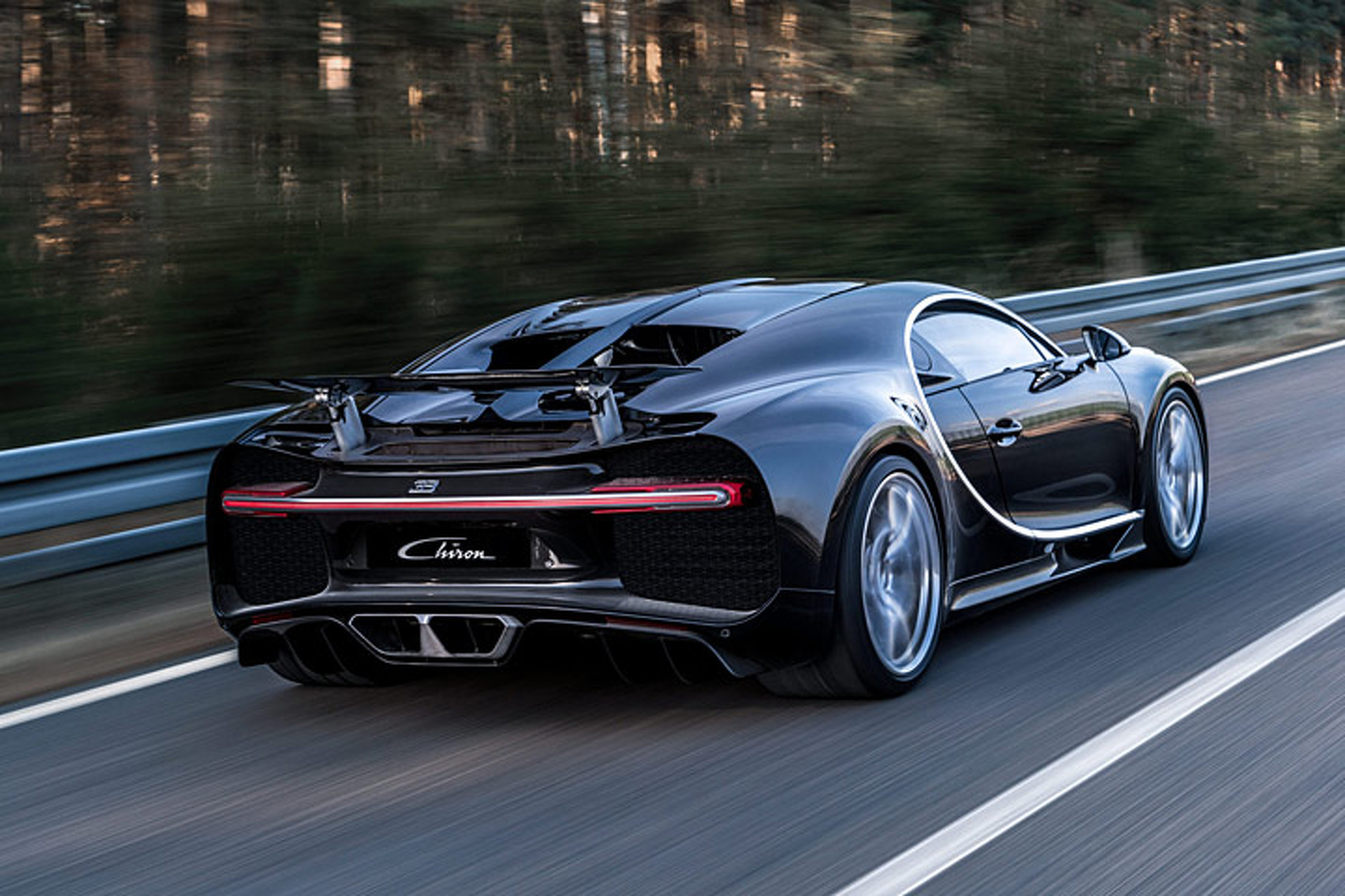 The 2017 Bugatti Chiron in 30 Amazing Numbers