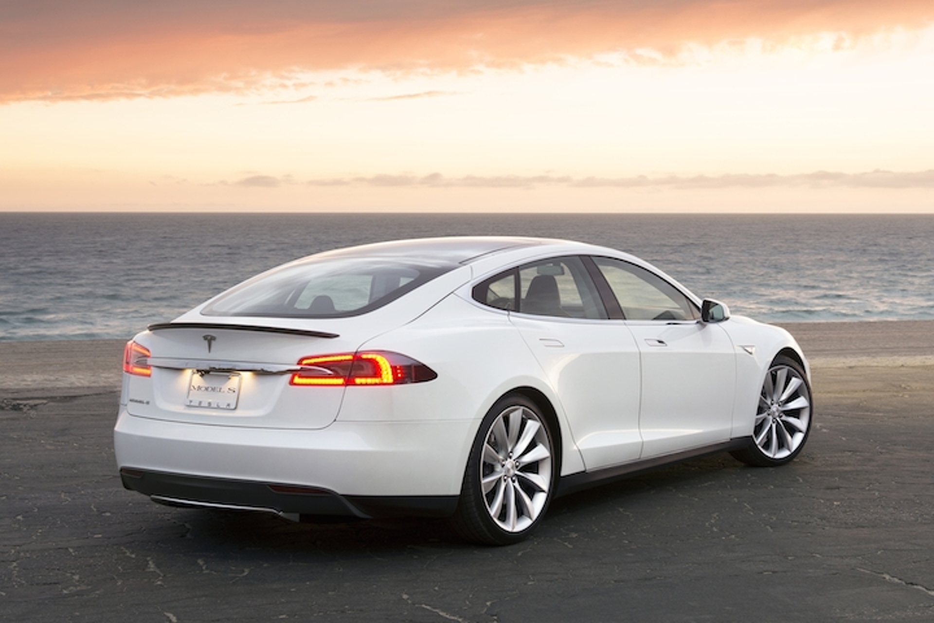 Tesla Model S Breaks Norway’s All-Time Monthly Sales Record