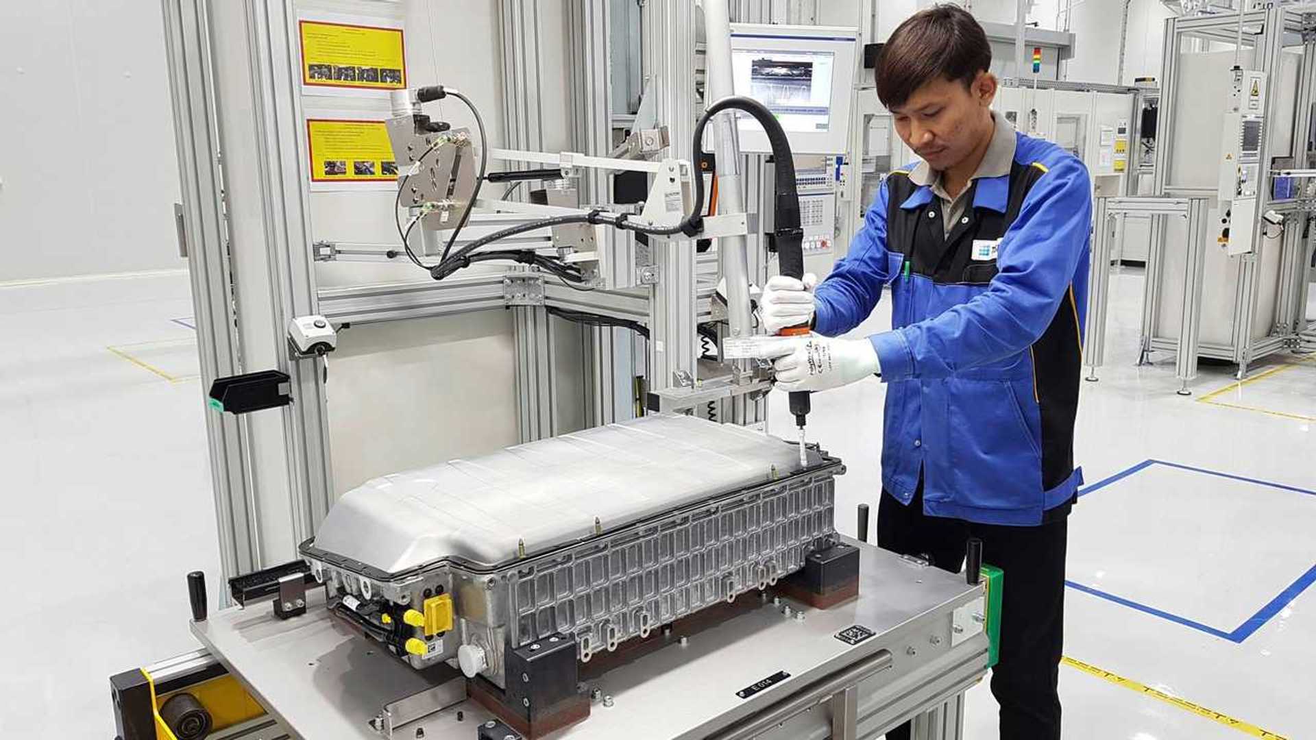 Mercedes-Benz Cars starts local battery production in Bangkok