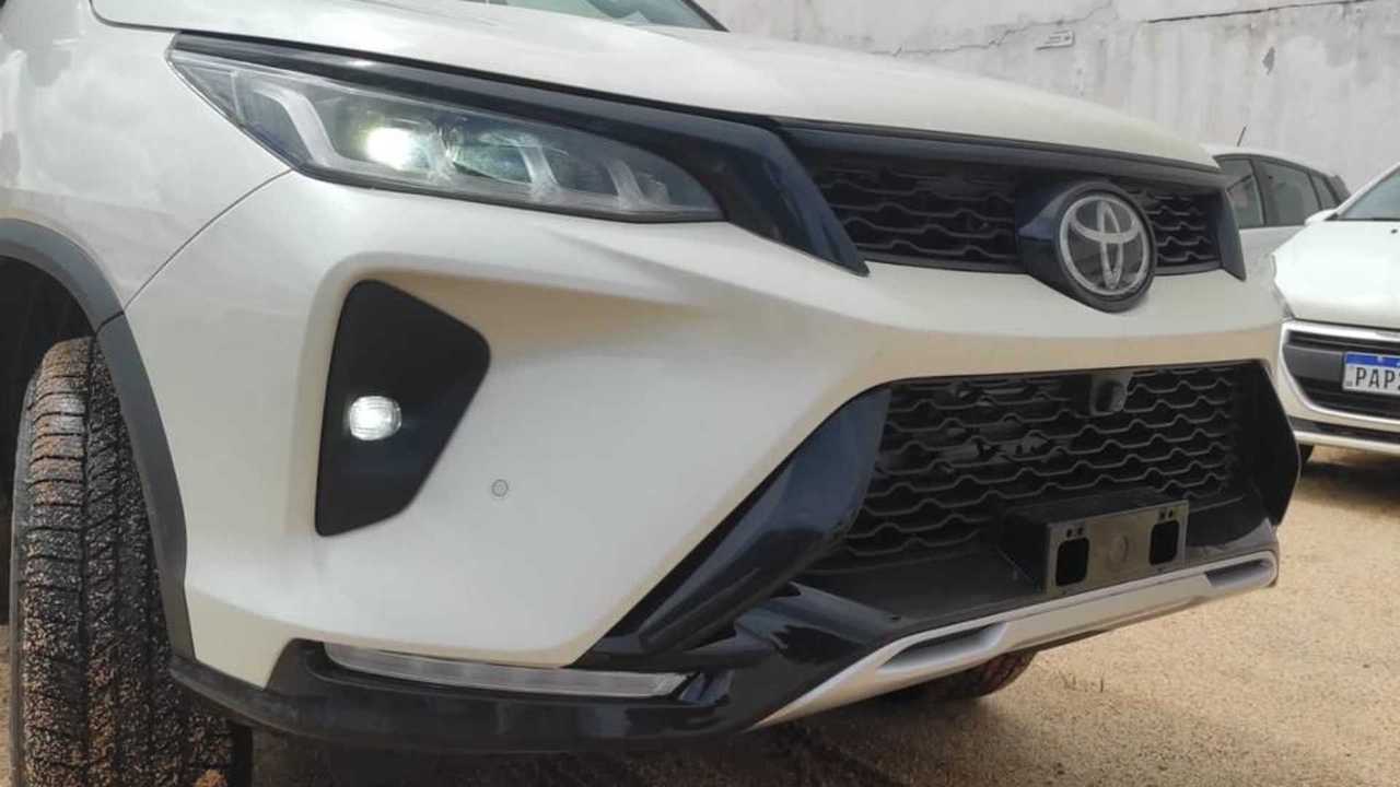 Toyota SW4 Diamond - flagra