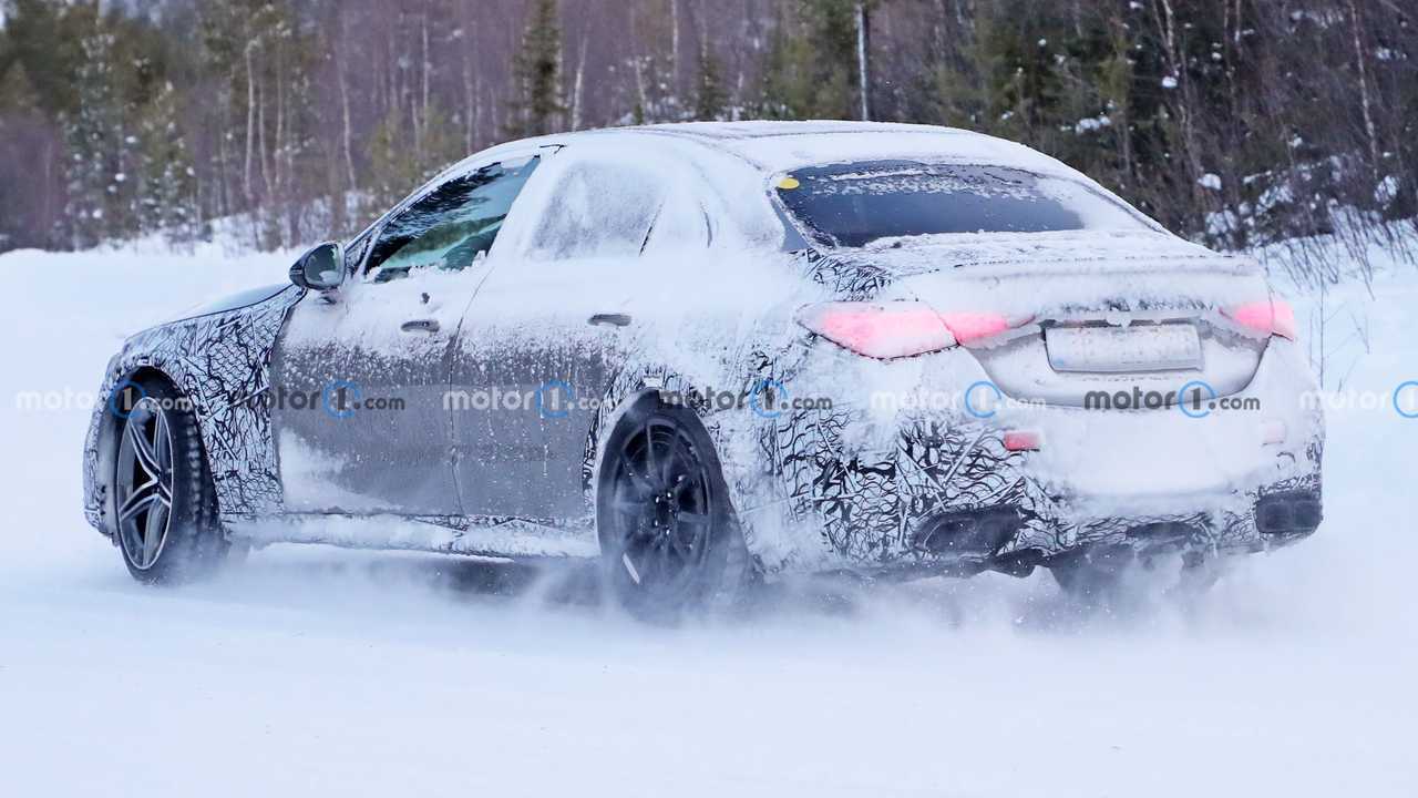 Mercedes-AMG C63 poi colpi di spionaggio